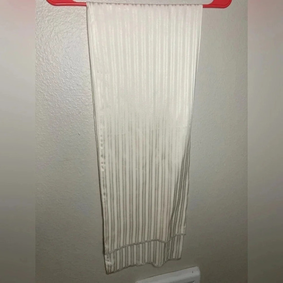 Brooks Brothers Ivory Colored 100% Silk Scarf - Picture 7 of 10